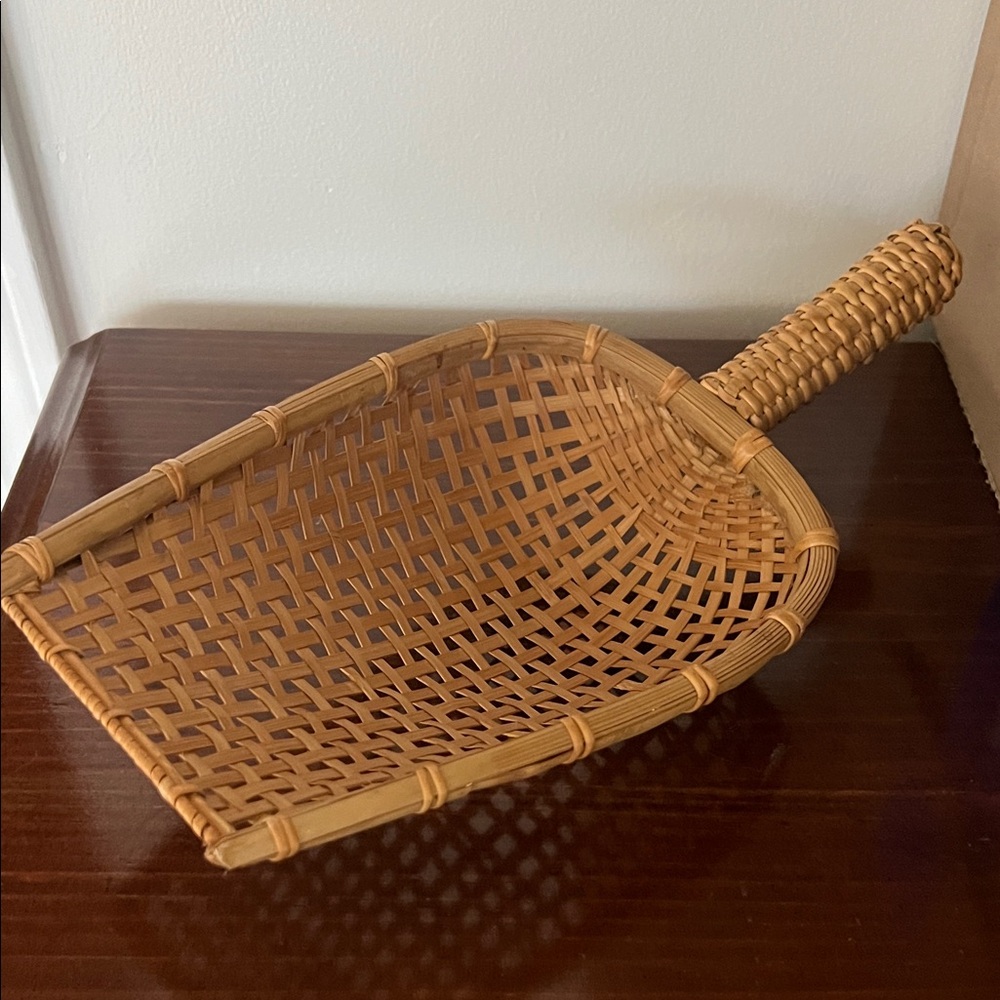 Source Unknown Woven Bamboo Scoop Basket in Natural Tan